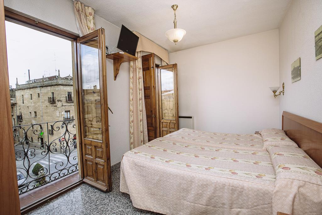 Hostal Plaza Ciudad-Rodrigo 객실 사진